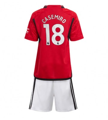 Manchester United Casemiro #18 Primera Equipación Niños 2023-24 Manga Corta (+ Pantalones cortos)